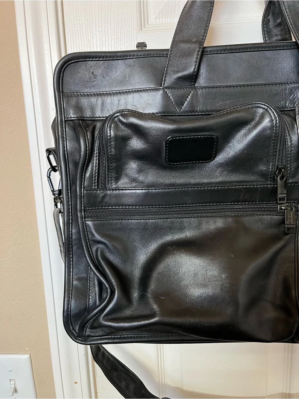Tumi Black Leather Multi-Pocket Briefcase with Shoulder Strap
